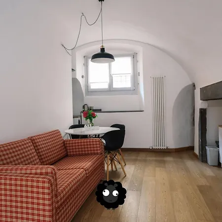 Flat Il Torrazzo XIII Secolo Apartment Alzano Lombardo Exterior photo